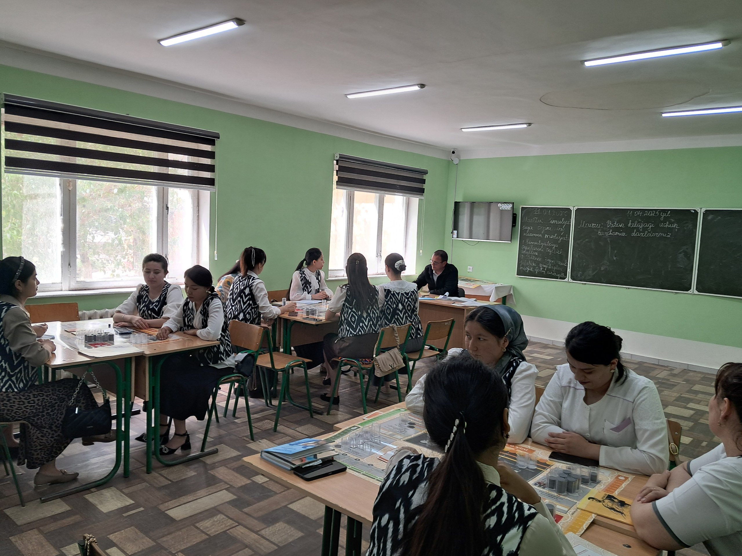 "Vatan kelajagi uchun barchamiz daxldormiz" mavzusida debat o'tkazildi.