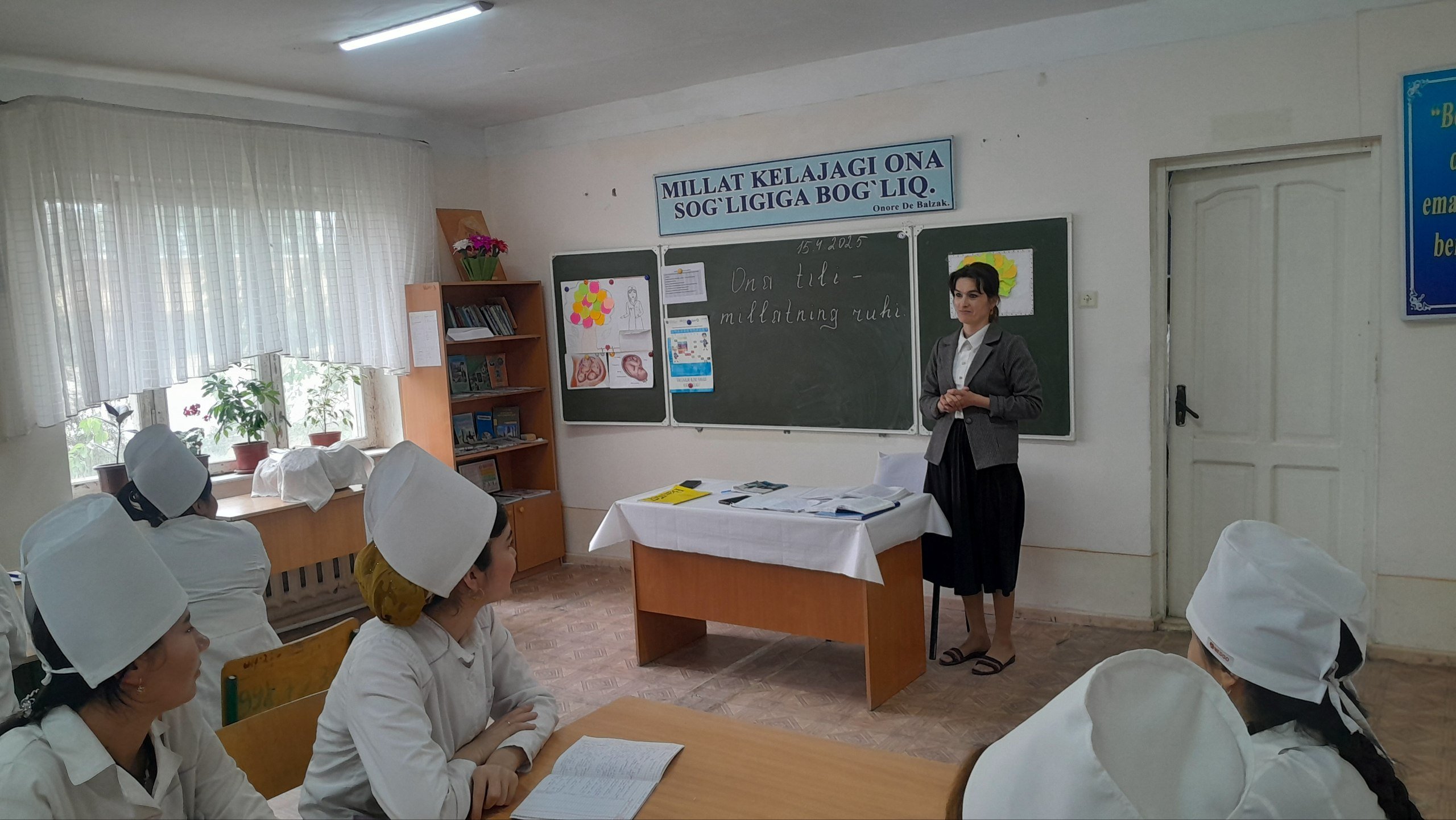 "Ona tili - millatning ruhi" mavzusida suhbat.